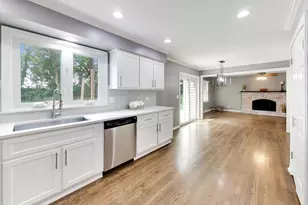 417 E Pebble Creek Rd, Palatine, IL 60074 - Photo 10