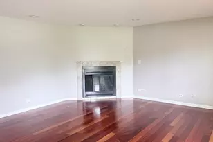 1210 N Fairlane Dr, Schaumburg, IL 60193 - Photo 2