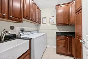 3737 Canton Cir, Mundelein, IL 60060 - Photo 32