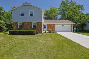 961 Twisted Oak Ln, Buffalo Grove, IL 60089 - Photo 1