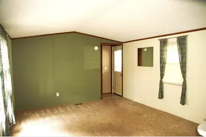 1332 Douglas Avenue #84, Montgomery, IL 60538 - Photo 4