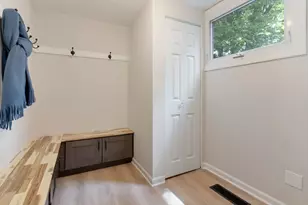 810 Leamington Ave, Wilmette, IL 60091 - Photo 4