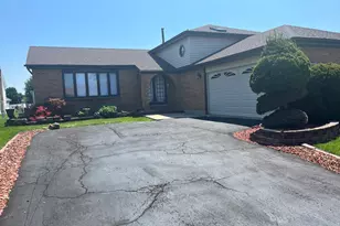 6333 Virginia Ln, Matteson, IL 60443 - Photo 1