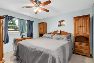 29W255 Lester St, West Chicago, IL 60185 - Photo 14