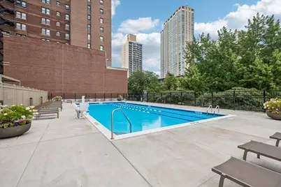 555 W Cornelia Avenue #2012, Chicago, IL 60657 - Photo 22