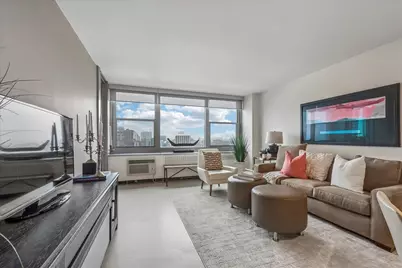 555 W Cornelia Avenue #2012, Chicago, IL 60657 - Photo 4