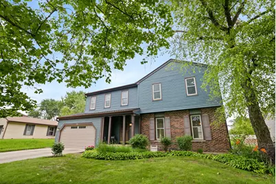 545 Ridgefield Drive, Roselle, IL 60172 - Photo 2