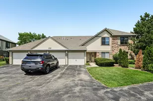 1728 N Emerald Bay, Palatine, IL 60074 - Photo 1