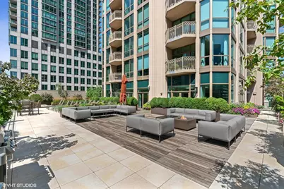 21 E Huron Street #2803, Chicago, IL 60611 - Photo 34