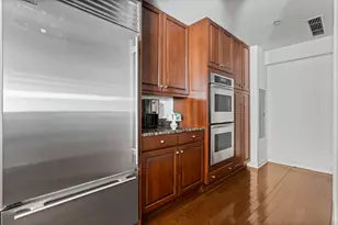21 E Huron St, Chicago, IL 60611 - Photo 12