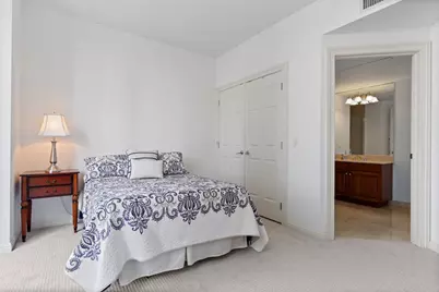 21 E Huron Street #2803, Chicago, IL 60611 - Photo 18