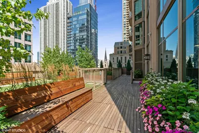 21 E Huron Street #2803, Chicago, IL 60611 - Photo 32