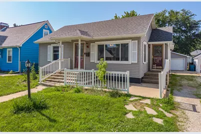 722 W Moulton Street, Pontiac, IL 61764 - Photo 1