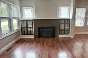 25 Westclox Ave, Peru, IL 61354 - Photo 6