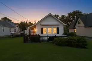 23016 W Lakeview Ave, Antioch, IL 60002 - Photo 1