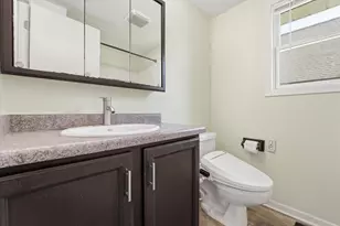 23016 W Lakeview Ave, Antioch, IL 60002 - Photo 16