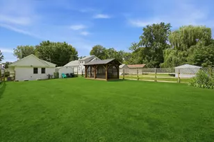 23016 W Lakeview Ave, Antioch, IL 60002 - Photo 6