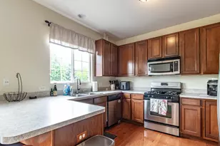 1631 Station Park Dr, Grayslake, IL 60030 - Photo 8