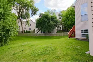 531 Primrose Ln, Crystal Lake, IL 60014 - Photo 18