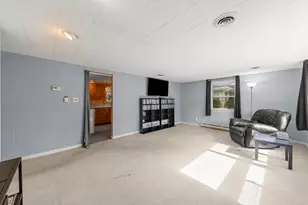 1915 Roberts St, Wilmington, IL 60481 - Photo 2