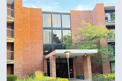 1415 E Central Road #203A, Arlington Heights, IL 60005 - Photo 2