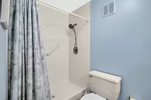 1415 E Central Road NE, Arlington Heights, IL 60005 - Photo 22