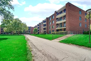 1415 E Central Road NE, Arlington Heights, IL 60005 - Photo 26