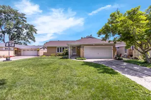 265 Terry Ln, Villa Park, IL 60181 - Photo 2