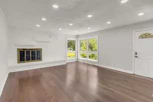 265 Terry Ln, Villa Park, IL 60181 - Photo 18