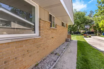 265 Terry Lane, Villa Park, IL 60181 - Photo 8