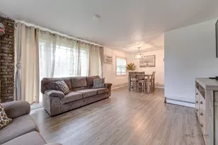 402 S Addison St, Bensenville, IL 60106 - Photo 6