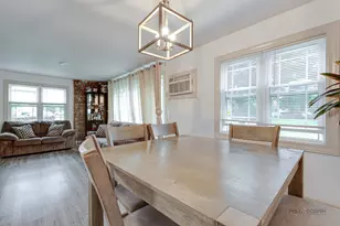 402 S Addison St, Bensenville, IL 60106 - Photo 12