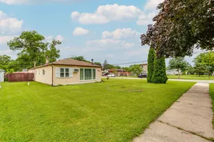 402 S Addison St, Bensenville, IL 60106 - Photo 4