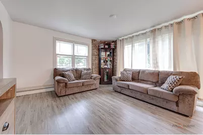 402 S Addison Street, Bensenville, IL 60106 - Photo 8
