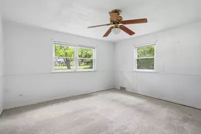 1013 Highmoor Road, Lombard, IL 60148 - Photo 12