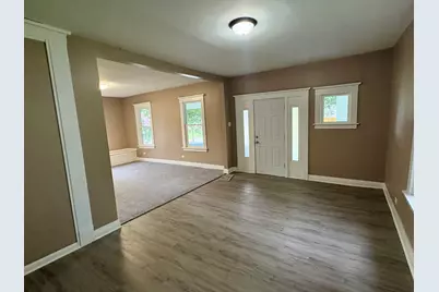 396 S Rosewood Avenue, Kankakee, IL 60901 - Photo 2