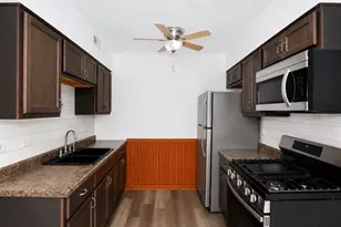 320 Joan Ct, Bartlett, IL 60103 - Photo 12