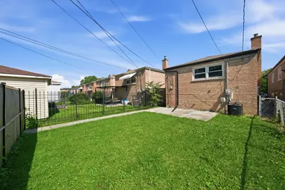 1111 E 93rd Street, Chicago, IL 60619 - Photo 20