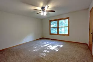 152 Columbia St, Poplar Grove, IL 61065 - Photo 12
