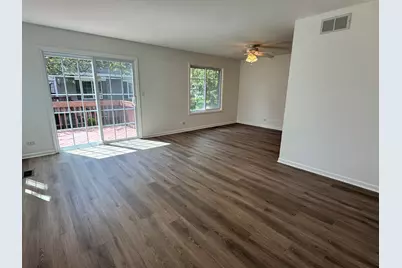 1332 Sandhurst Lane #B, South Elgin, IL 60177 - Photo 2