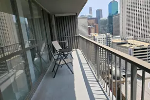 10 E Ontario St, Chicago, IL 60611 - Photo 12