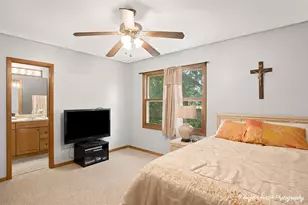 2494 Forest View Rd, Lindenhurst, IL 60046 - Photo 16