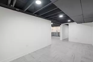 8623 S Wood Ave, Chicago, IL 60620 - Photo 36