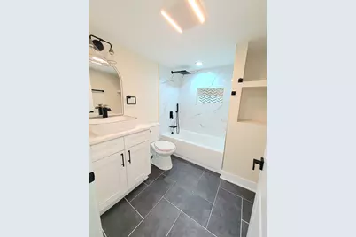8623 S Wood Avenue, Chicago, IL 60620 - Photo 38