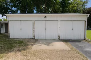 1820 W 9th St, Dixon, IL 61021 - Photo 22