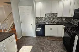 618 W Comstock Ave, Elmhurst, IL 60126 - Photo 12