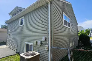 618 W Comstock Ave, Elmhurst, IL 60126 - Photo 4