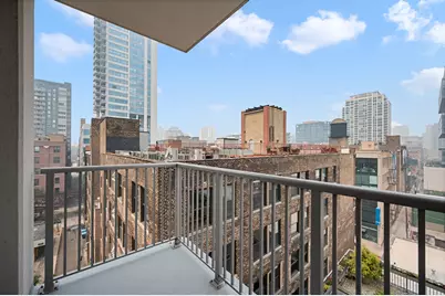 200 W Grand Avenue #804, Chicago, IL 60654 - Photo 22