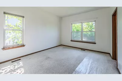 204 Magnolia Drive, North Aurora, IL 60542 - Photo 8