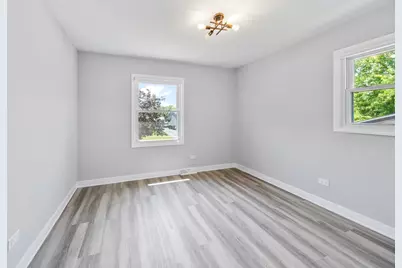 8920 Fairway Drive, Orland Park, IL 60462 - Photo 6